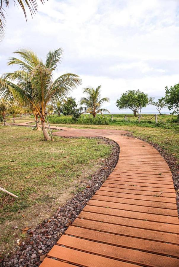 Seafront Residences Vacation Getaway San Juan  Exteriör bild