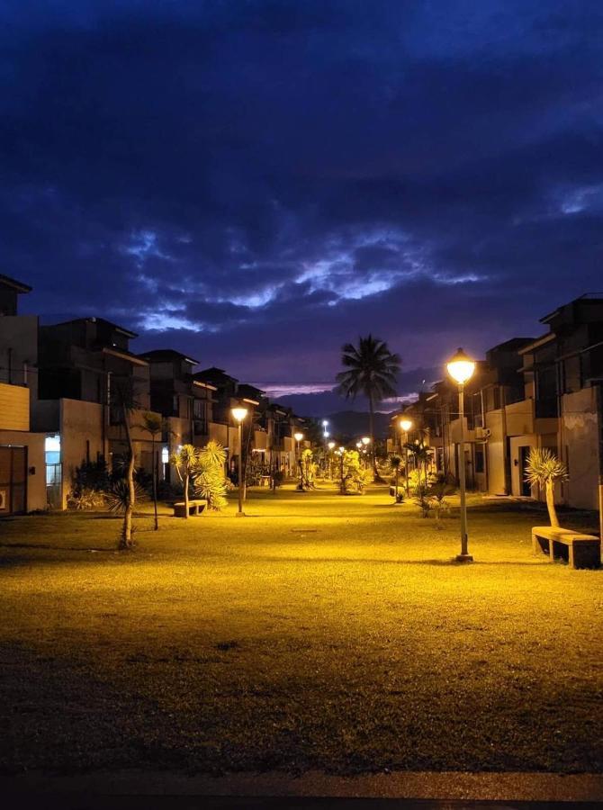 Seafront Residences Vacation Getaway San Juan  Exteriör bild