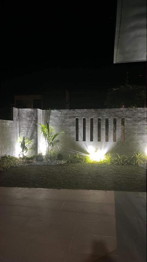 Seafront Residences Vacation Getaway San Juan  Exteriör bild