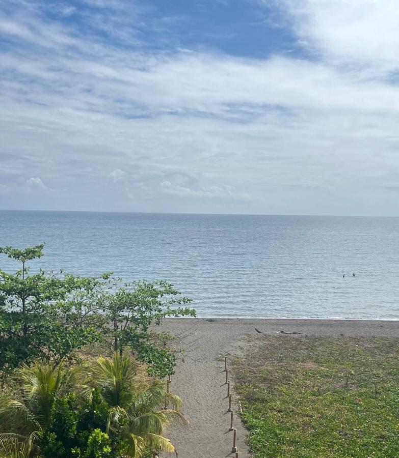 Seafront Residences Vacation Getaway San Juan  Exteriör bild