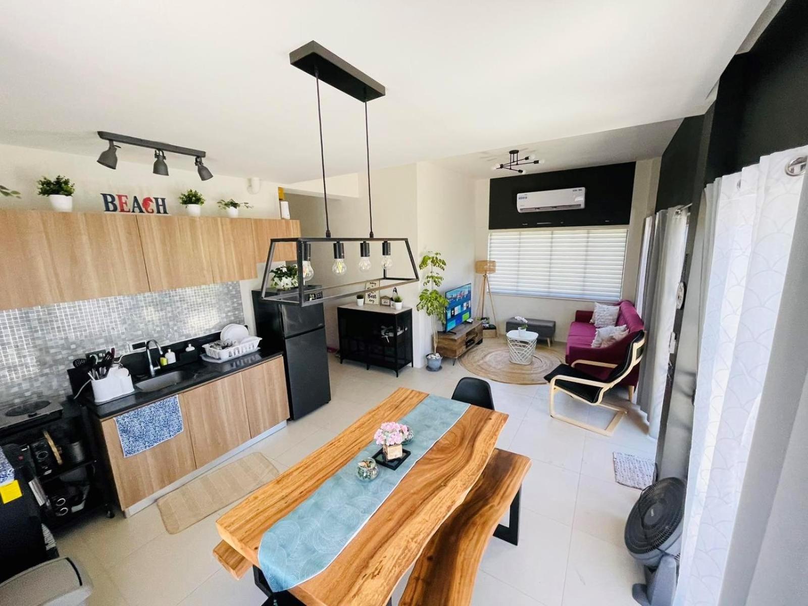 Seafront Residences Vacation Getaway San Juan  Exteriör bild